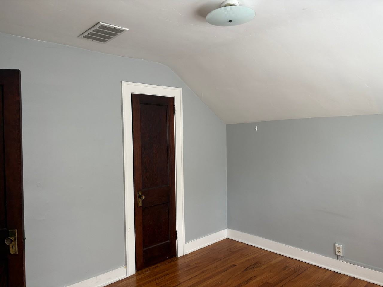 1524 Silver Creek Ave Se - Photo 6 of 20