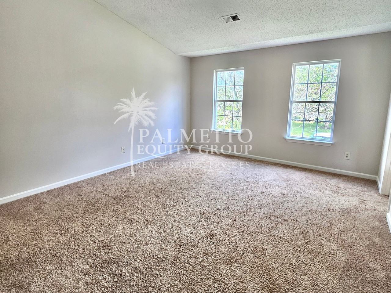 5715 River Glen Dr - Photo 4 of 17