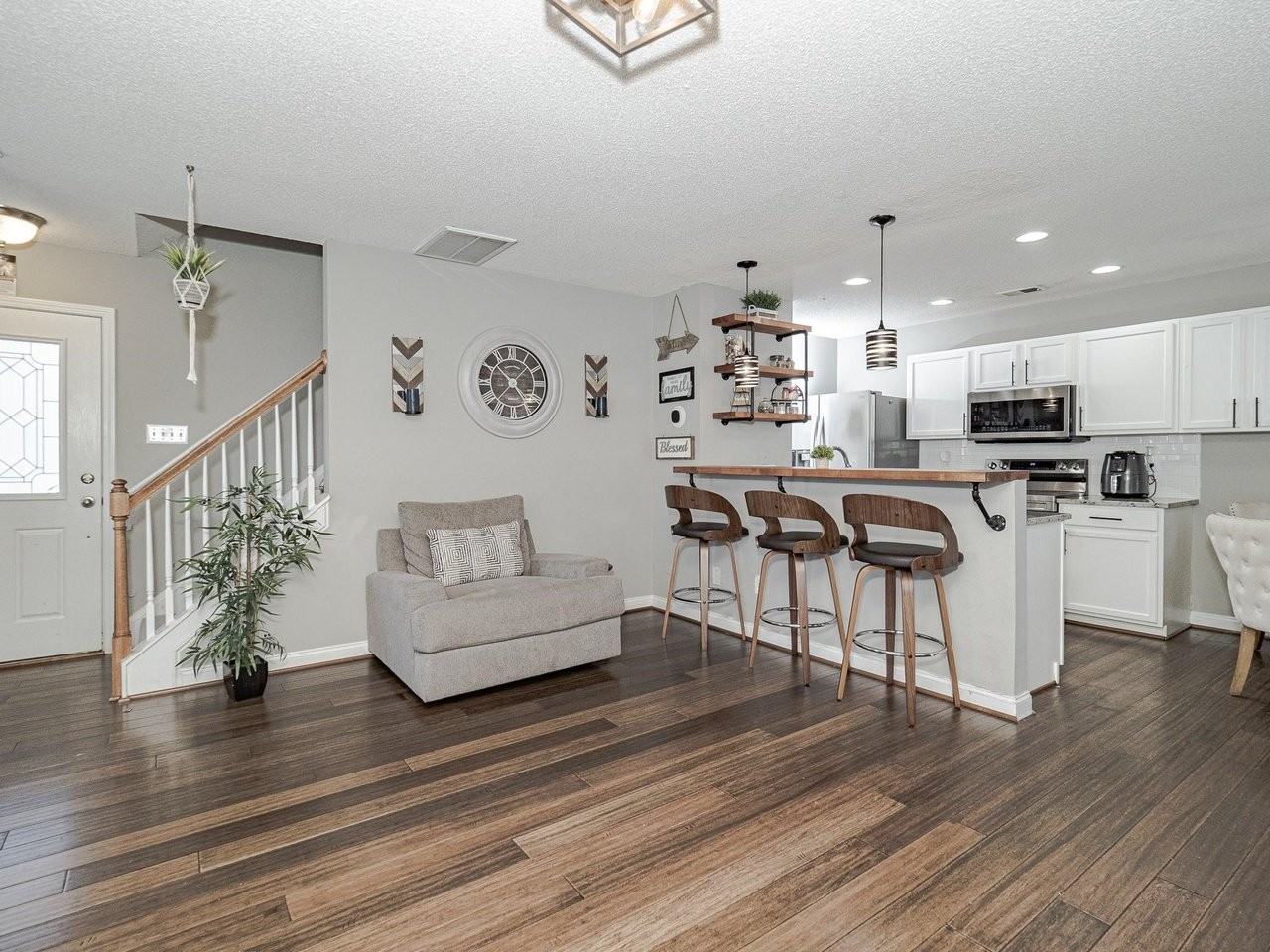 8117 Bright Oak Trl - Photo 5 of 12