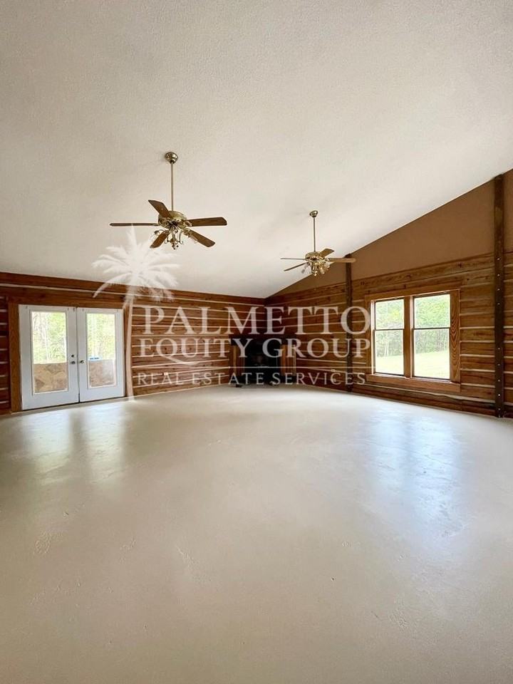 5258 Ferguson Rd - Photo 6 of 18