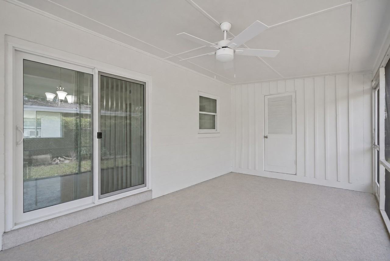 5212 N Indiana Ave - Photo 3 of 20