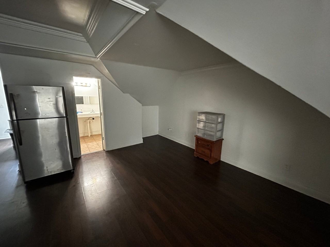 320 W Bolivar St - Photo 4 of 9