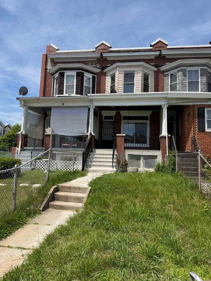 1206 Bloomingdale Rd