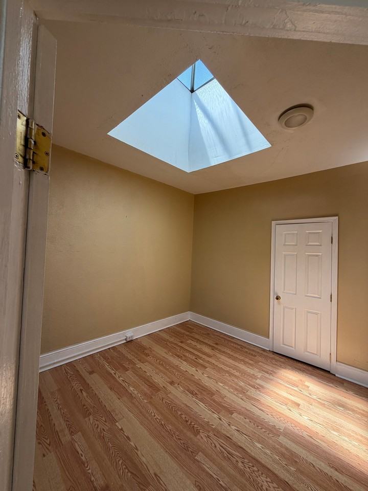 1206 Bloomingdale Rd - Photo 3 of 20