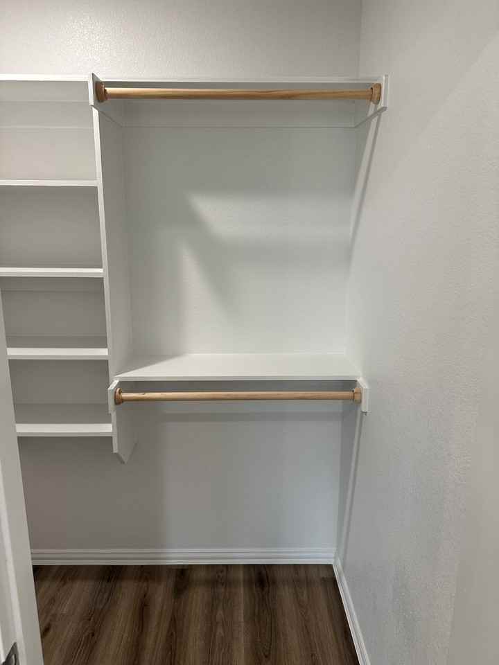605 E Wolf St - Photo 4 of 12
