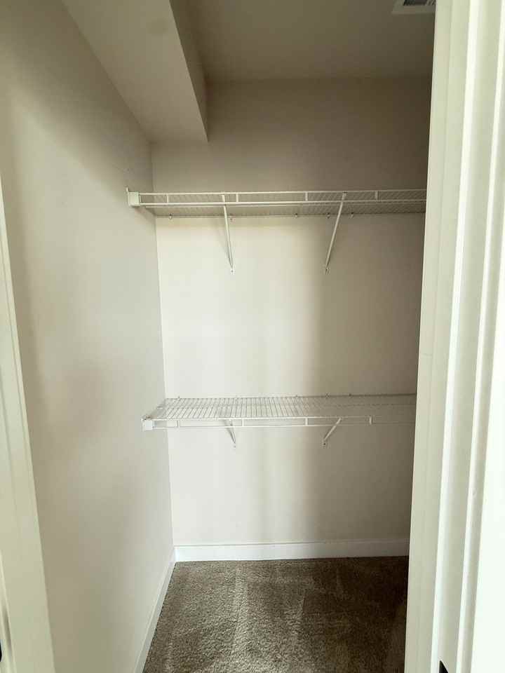 9304 Tanfield Dr - Photo 4 of 14
