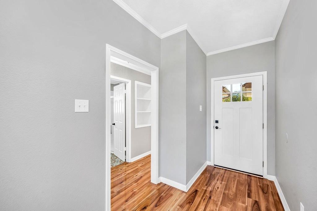 4513 Rolando Ave - Photo 3 of 14