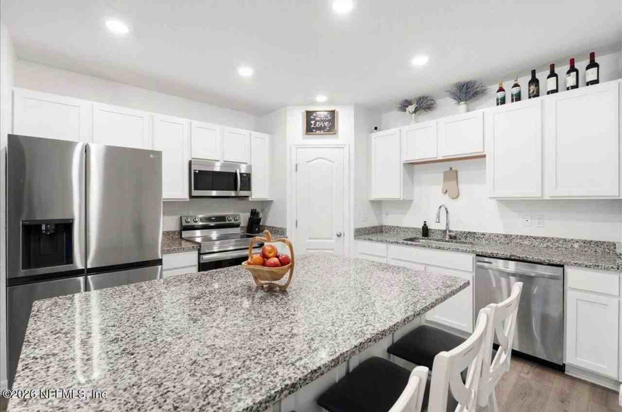 3284 Penny Cove Ln - Photo 4 of 20