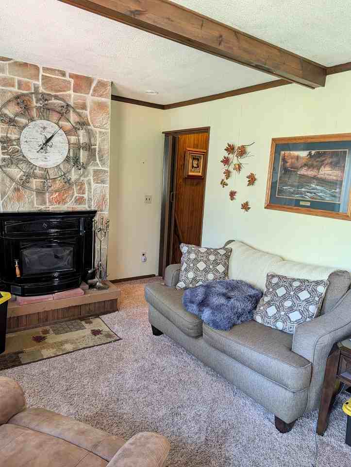 2832 Creekview Dr - Photo 6 of 9