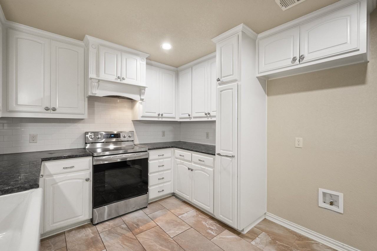 3120 Lafayette St - Photo 6 of 13
