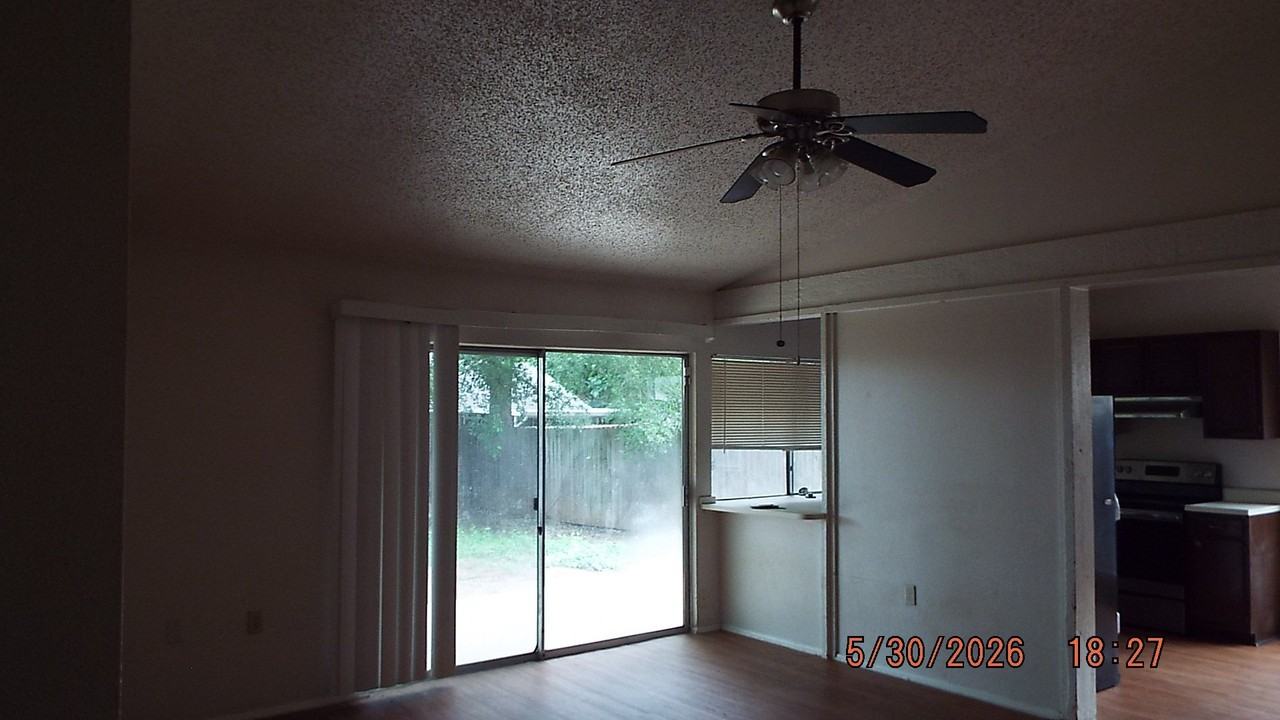 7810 Lazy Forest St - Photo 2 of 15