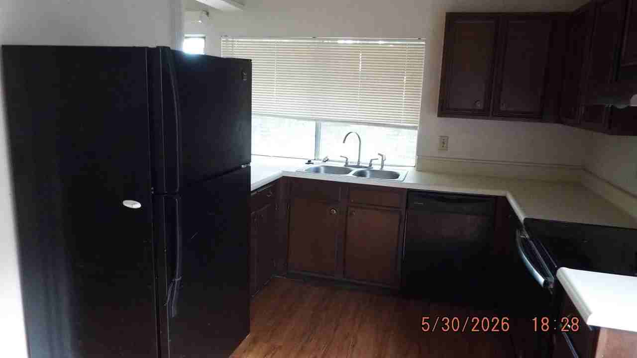 7810 Lazy Forest St - Photo 4 of 15