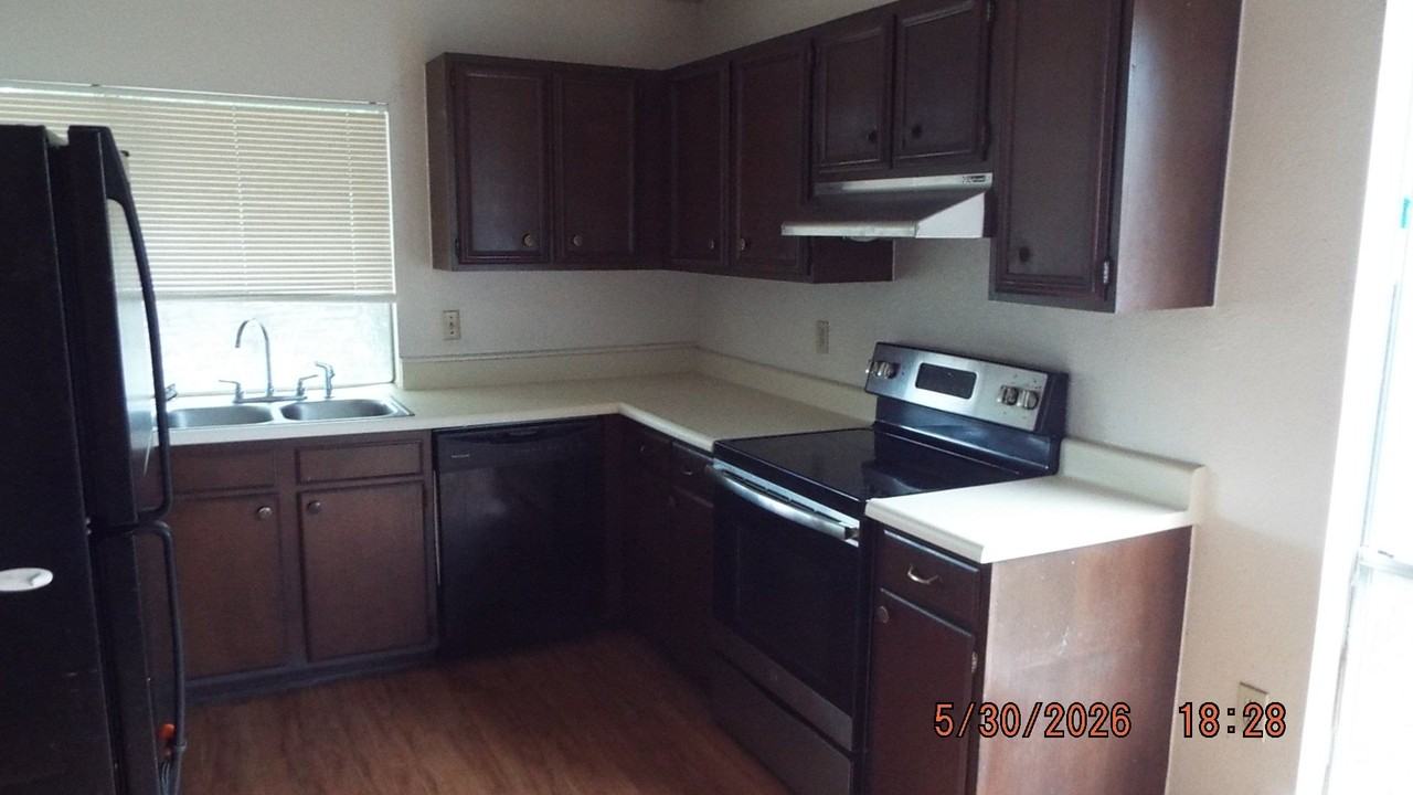 7810 Lazy Forest St - Photo 5 of 15