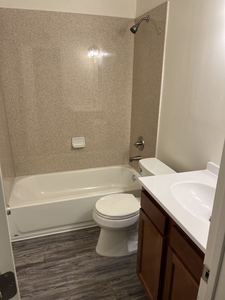 205 E Glenn St #205EGLENN - Photo 6 of 11