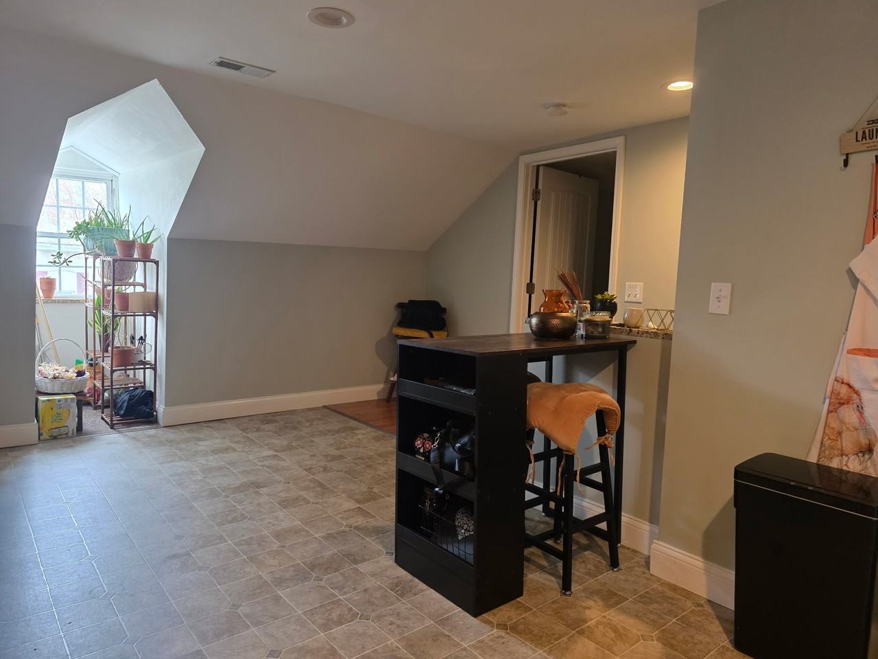 418 S Main St - Photo 5 of 7