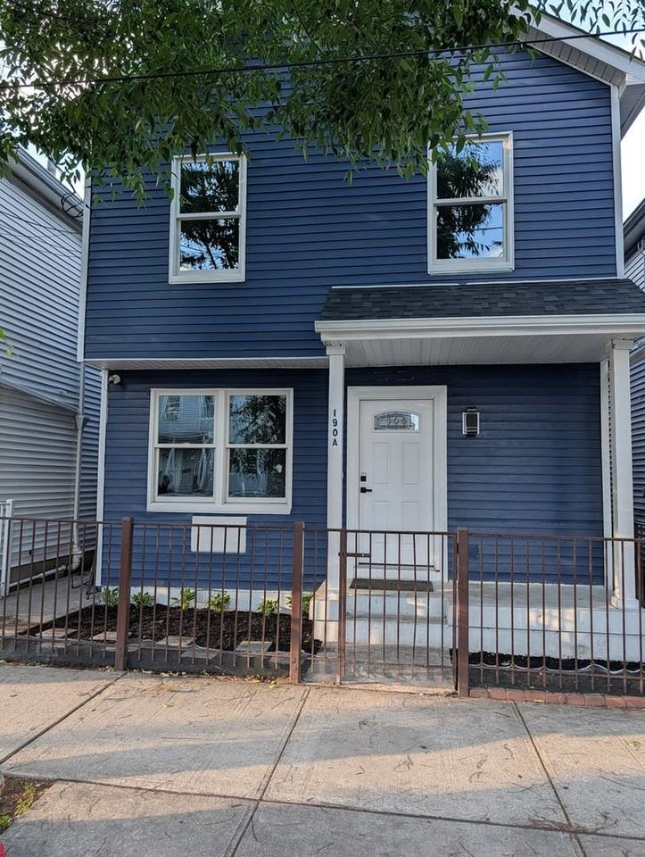 190 Dwight St