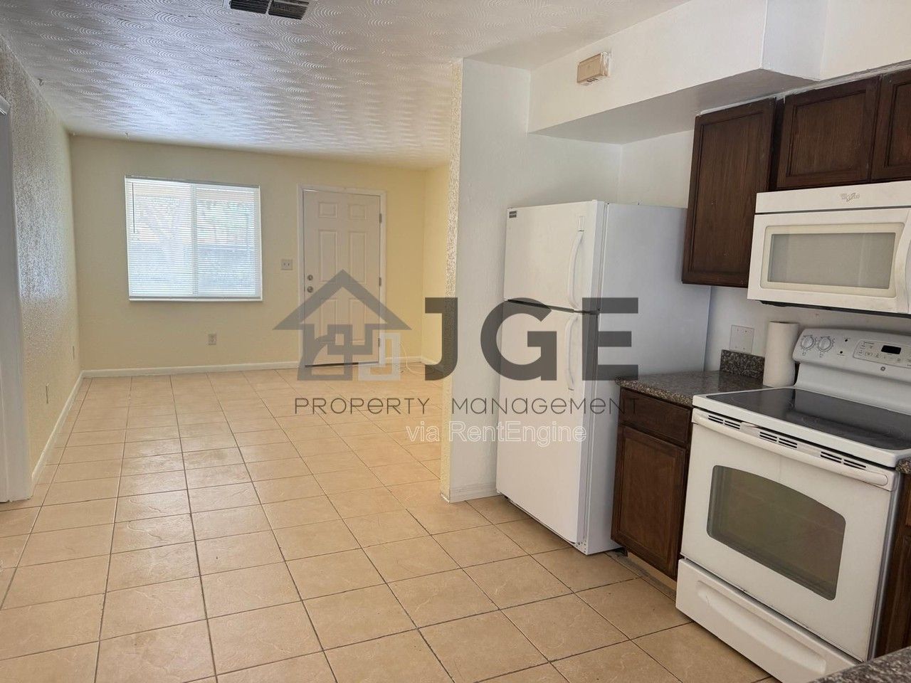 2351 Lafayette St - Photo 5 of 12