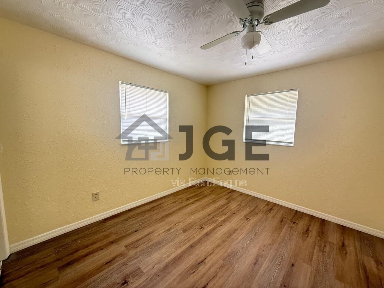 2351 Lafayette St - Photo 7 of 12
