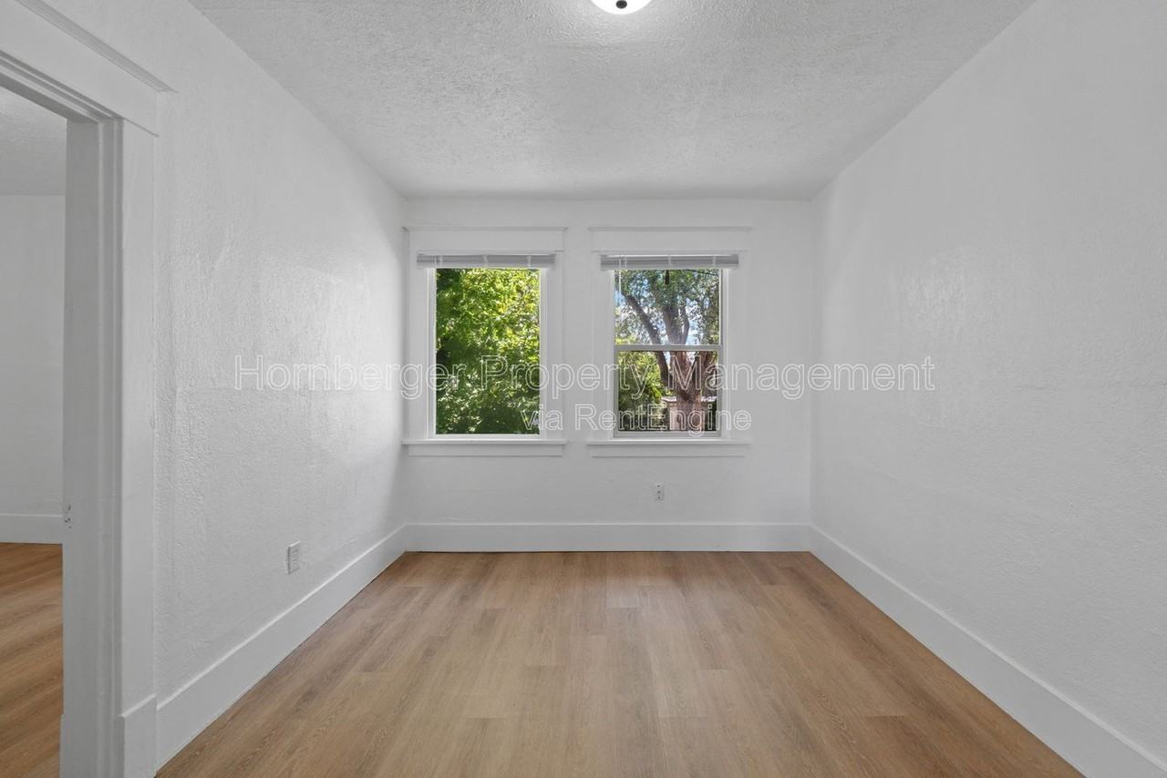 1509 N Wall St #1509B - Photo 2 of 11