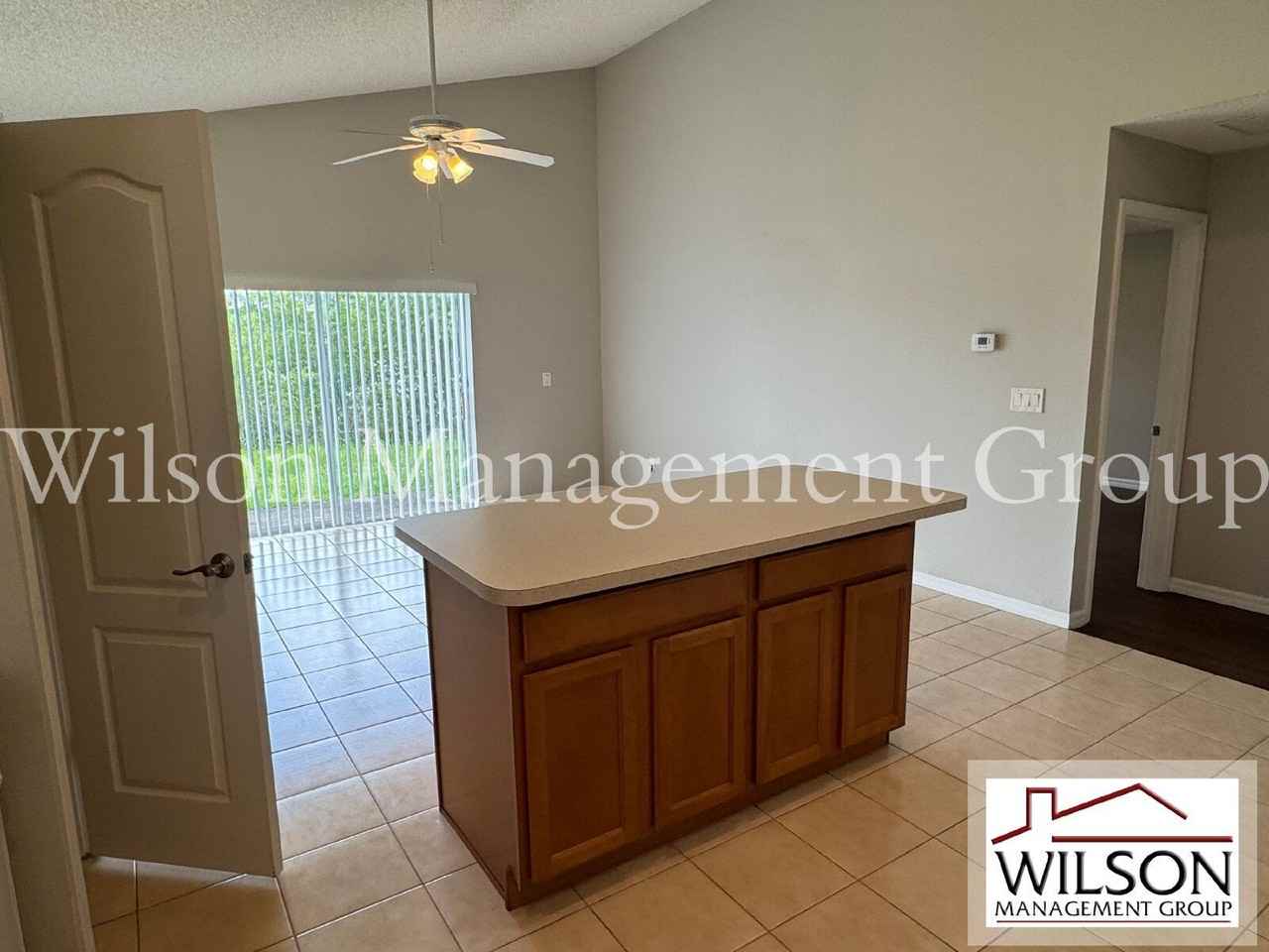 4944 Waterside Pointe Cir - Photo 6 of 37