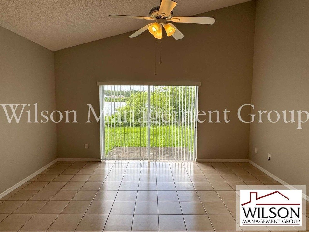 4944 Waterside Pointe Cir - Photo 7 of 37