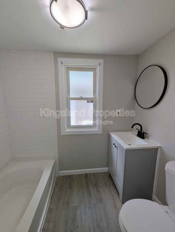 5612 Hodiamont Ave - Photo 5 of 17