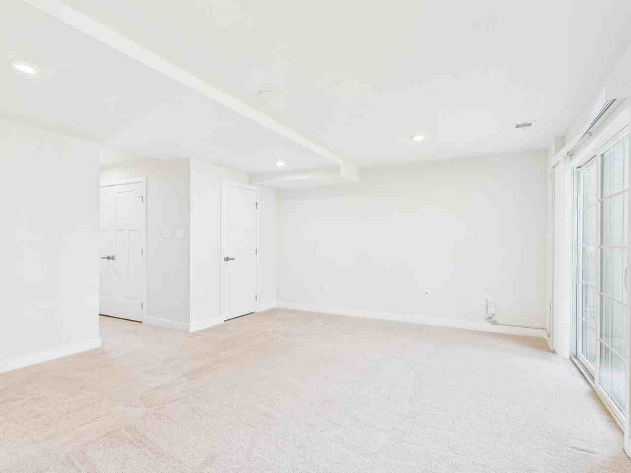 2117 Old Manchester St - Photo 7 of 38