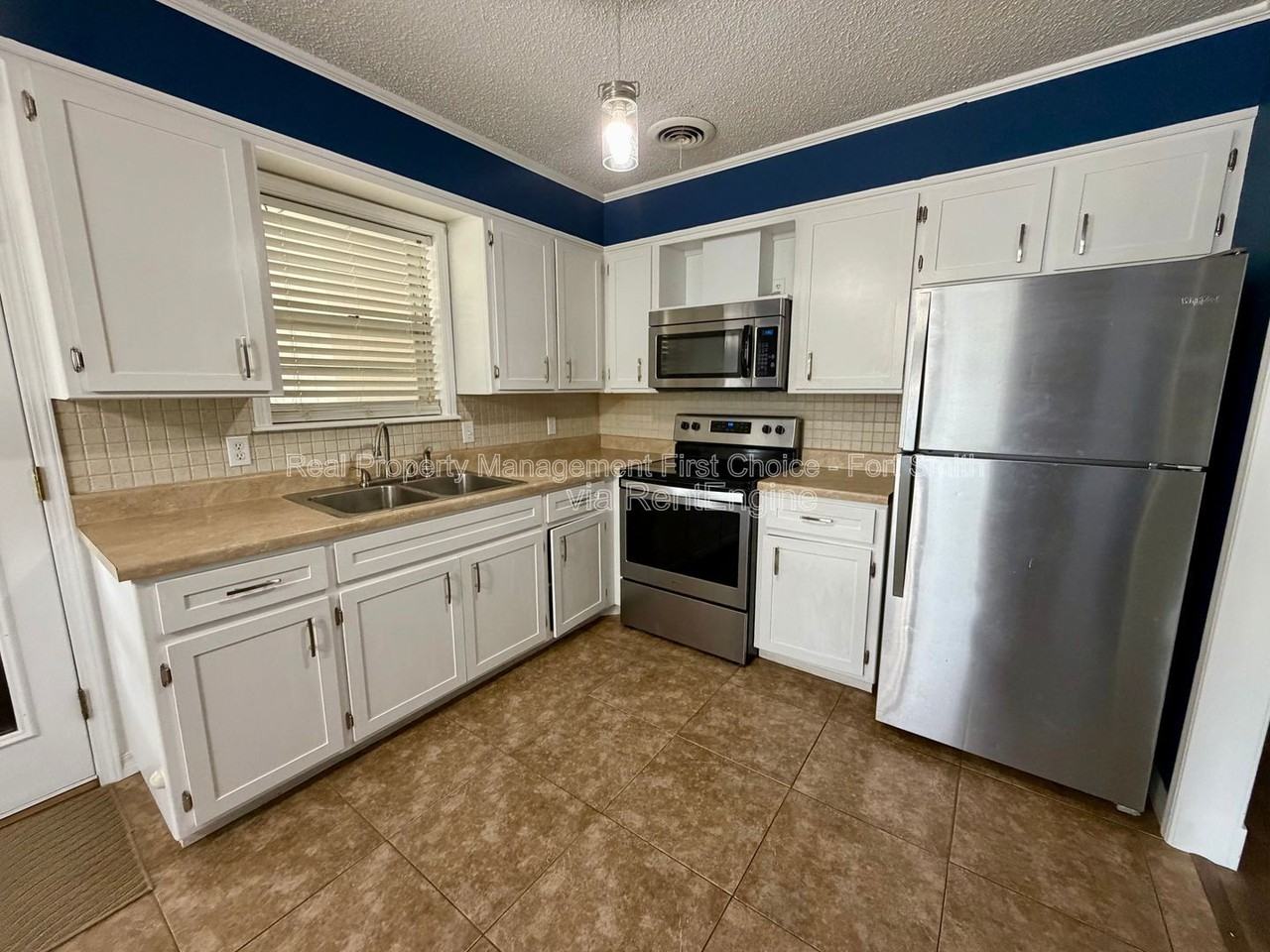 3 Cowden Ct - Photo 3 of 37