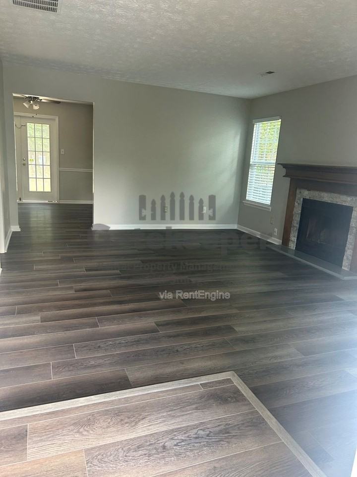 310 Park Leaf - Photo 2 of 15