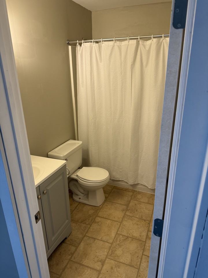 908 East 17th Avenue - Photo 6 of 12