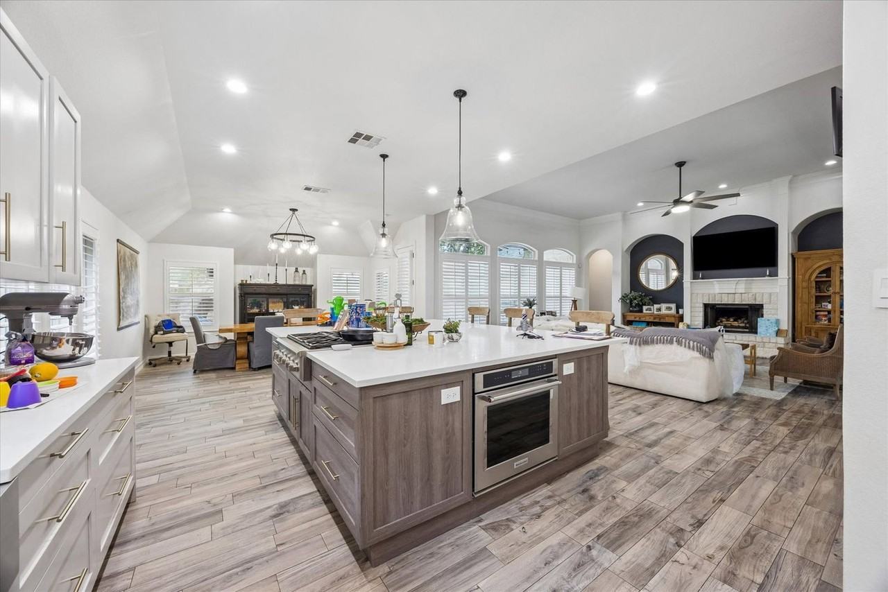 1129 Castle Path - Photo 5 of 10