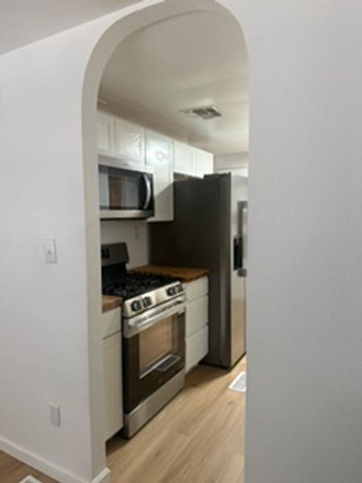 6820 N Blue Blvd - Photo 7 of 28