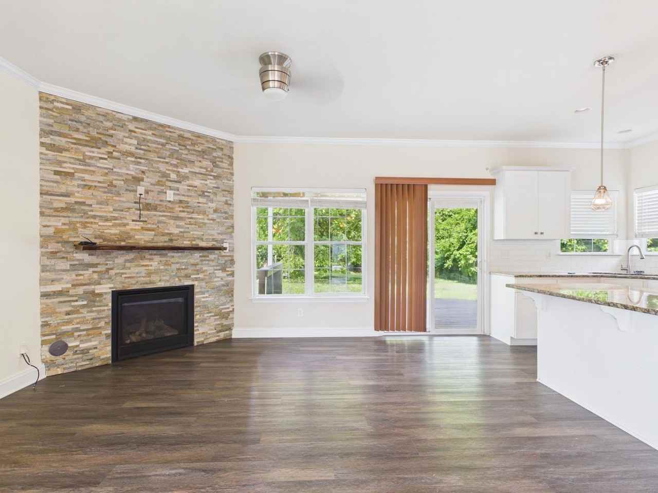 4901 Warwick Rd - Photo 7 of 50