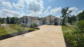 111 Tylee Cir - Photo 1 of 1
