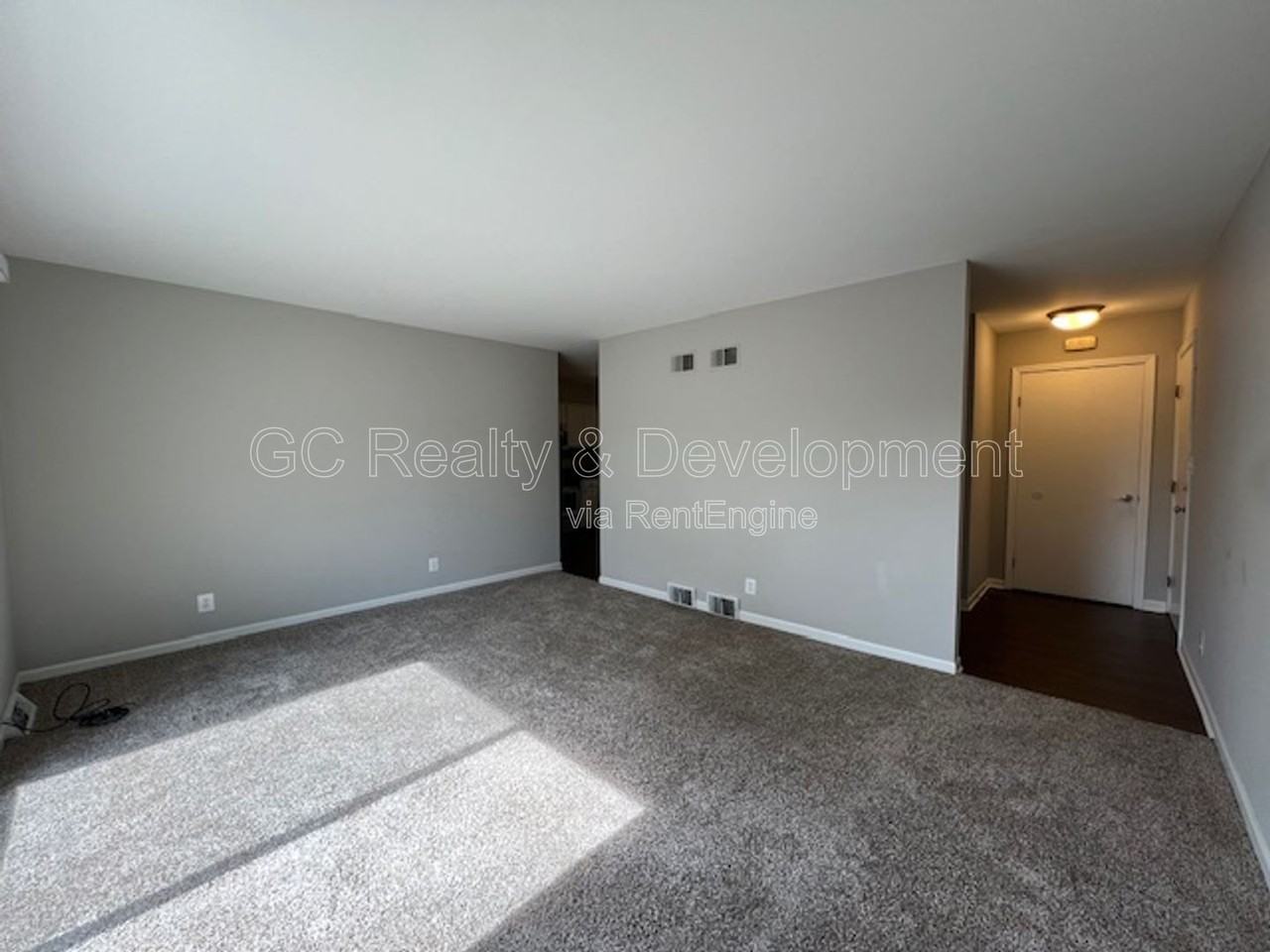 13 Simpson St #H - Photo 5 of 18