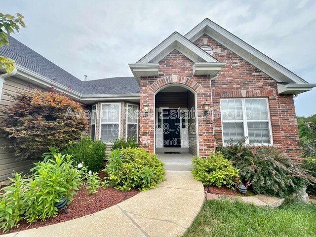 216 Magnolia Trace Dr - Photo 2 of 22