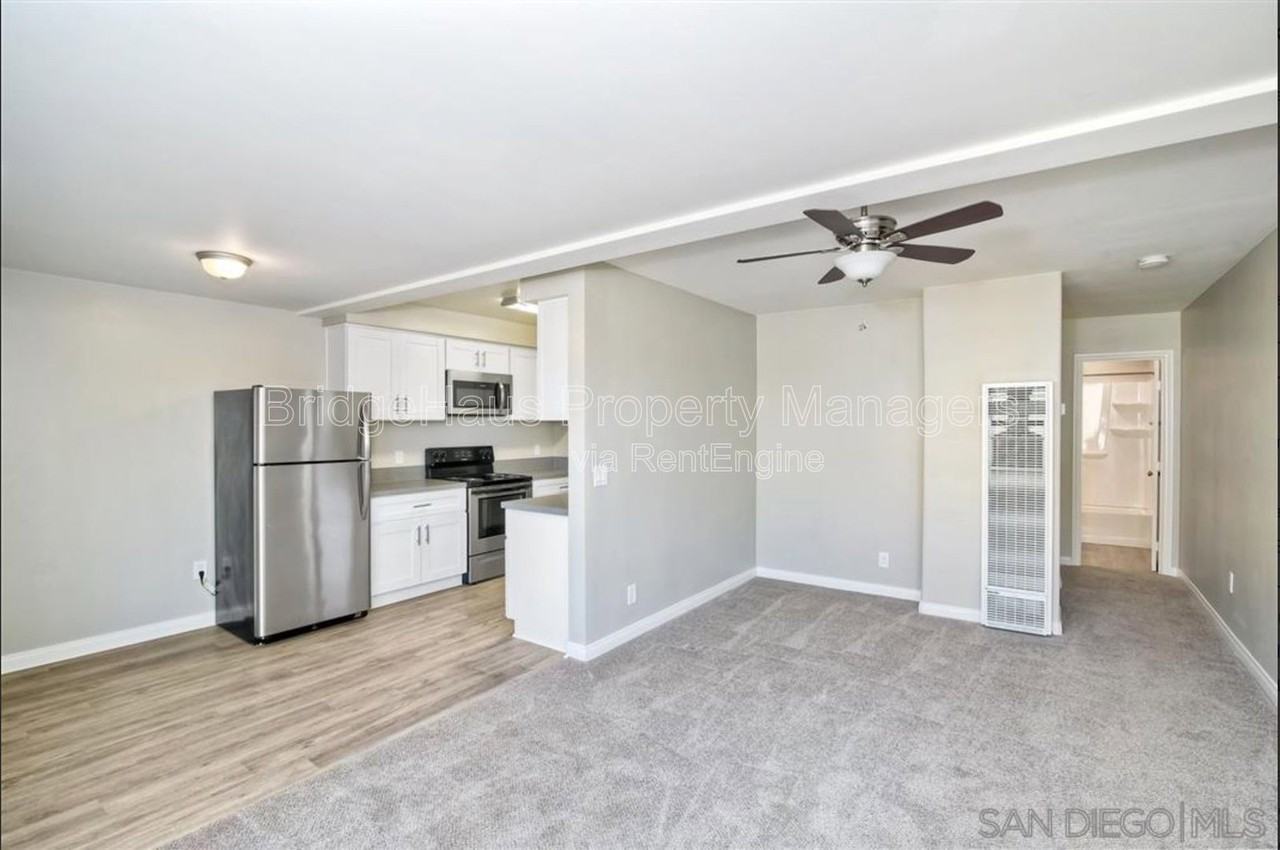 378 Moss St #14 - Photo 5 of 21