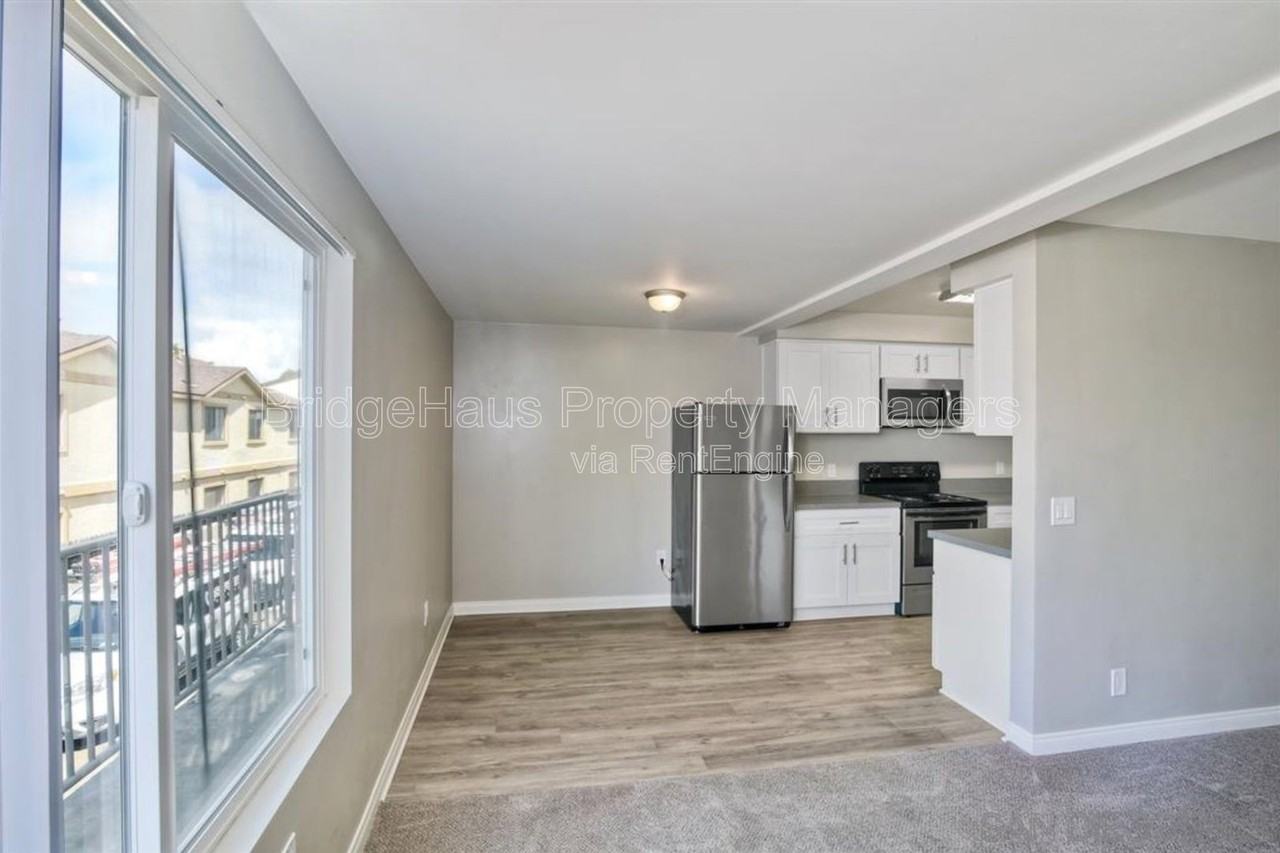 378 Moss St #14 - Photo 6 of 21