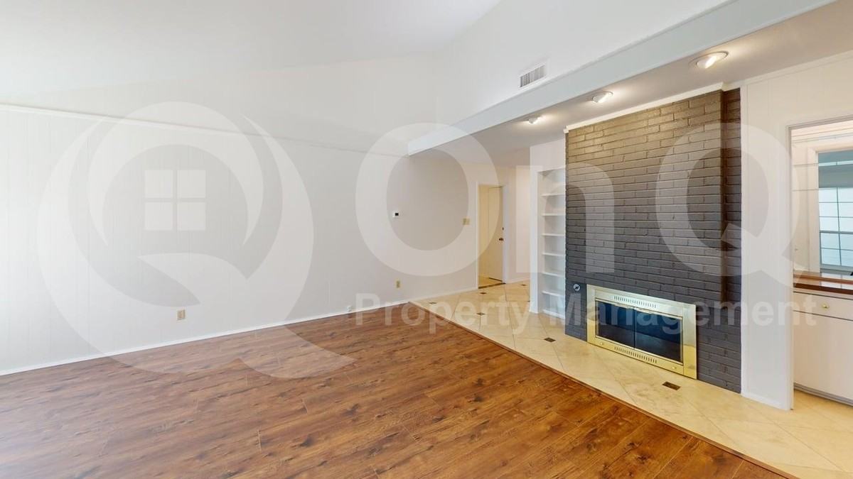 12220 Hightower Pl - Photo 7 of 25