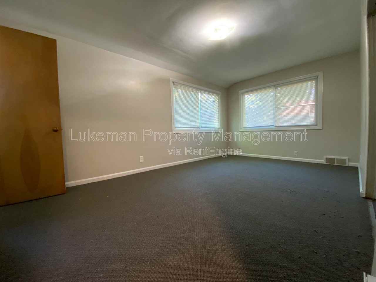 2511 Portage St #2509 - Photo 7 of 9