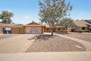 featured image of 4526 W Jupiter Way