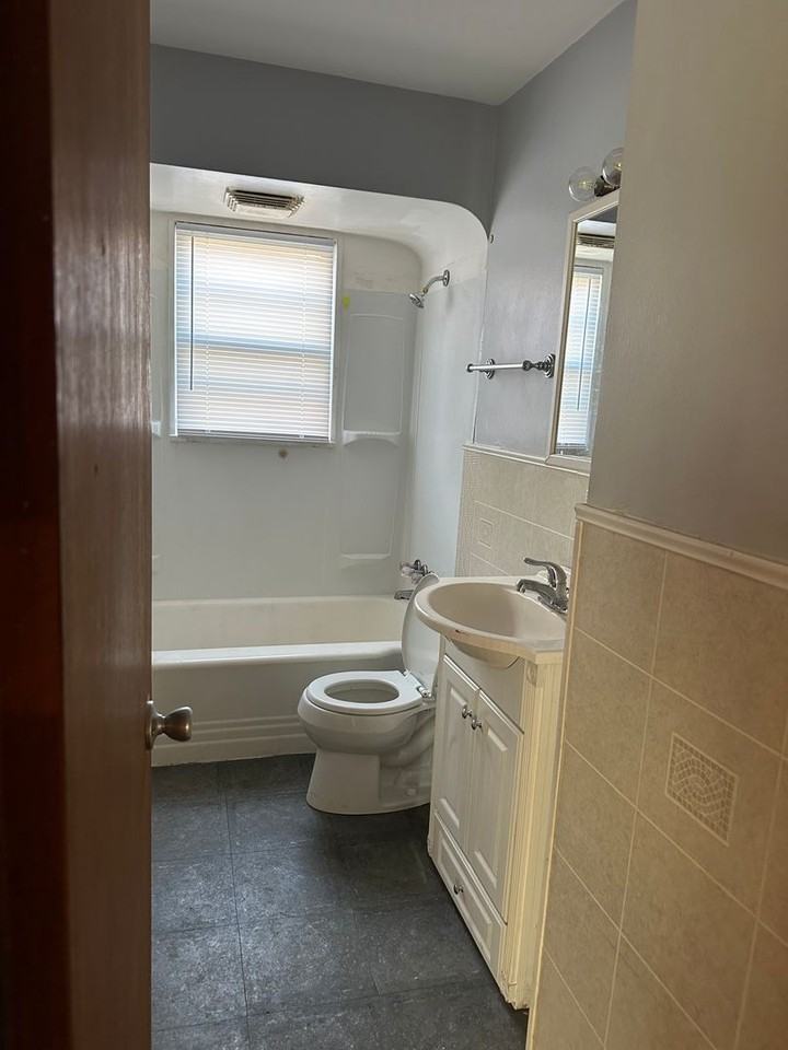 11018 Peony Ave - Photo 6 of 14