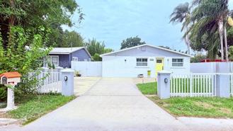 7006 N Duncan Ave #A - Photo 1 of 1