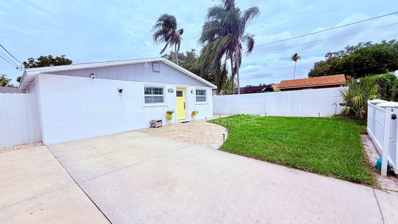 7006 N Duncan Ave #A - Photo 2 of 25