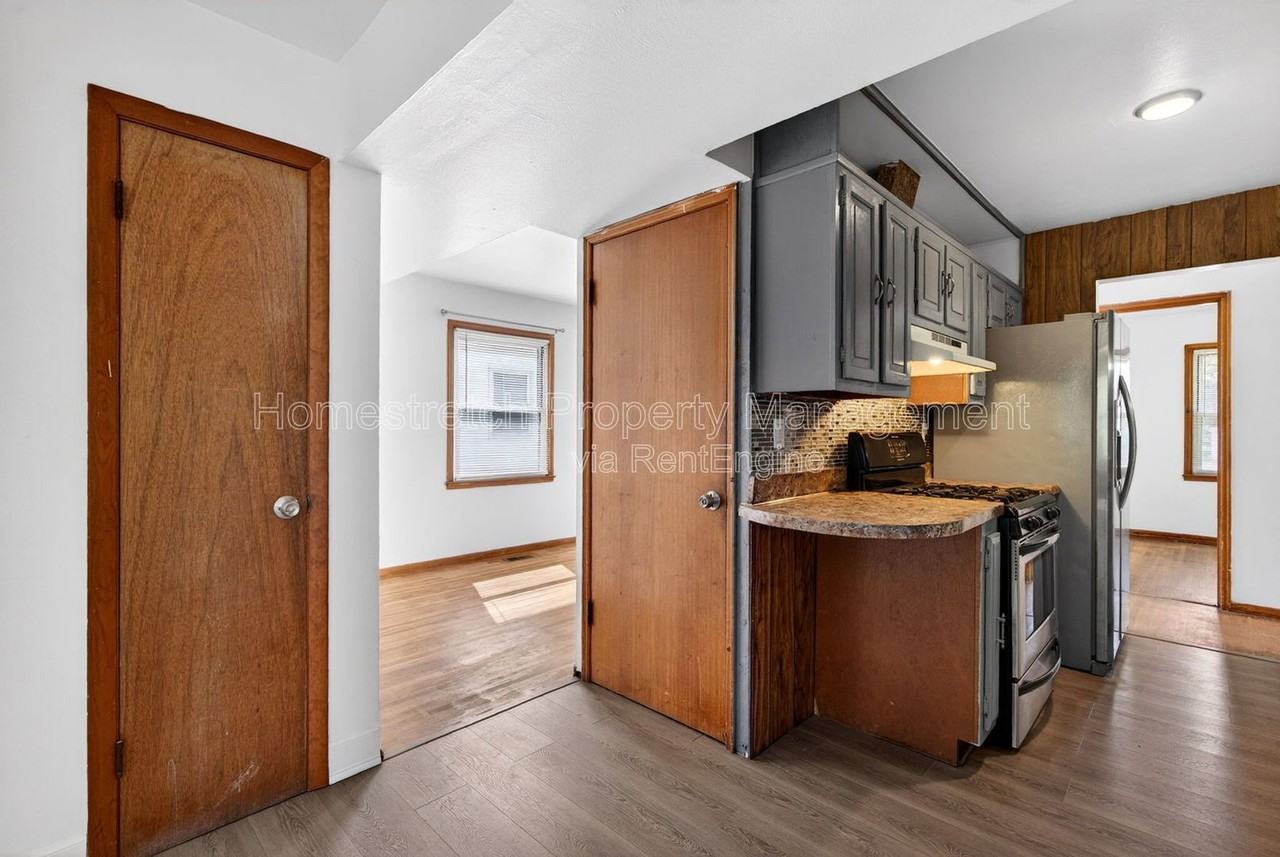 432 Midlothian Rd - Photo 2 of 38