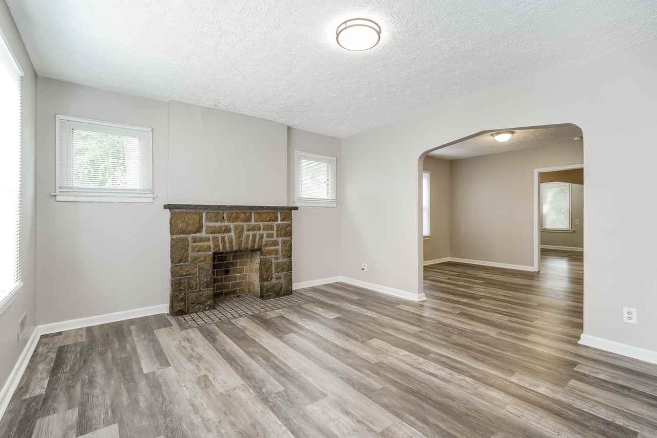1106 Ellsworth Ave - Photo 5 of 31