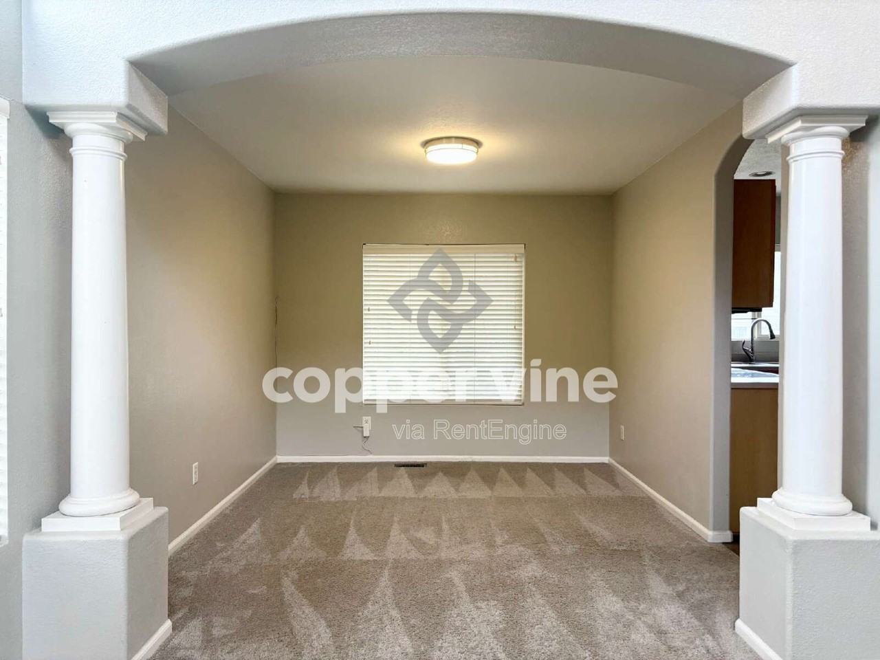 4734 E 127th Dr - Photo 7 of 32