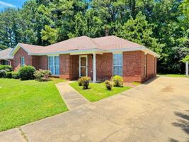 featured image of 6917 Oak Side Dr
