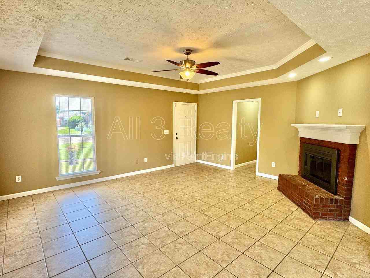 6917 Oak Side Dr - Photo 6 of 34