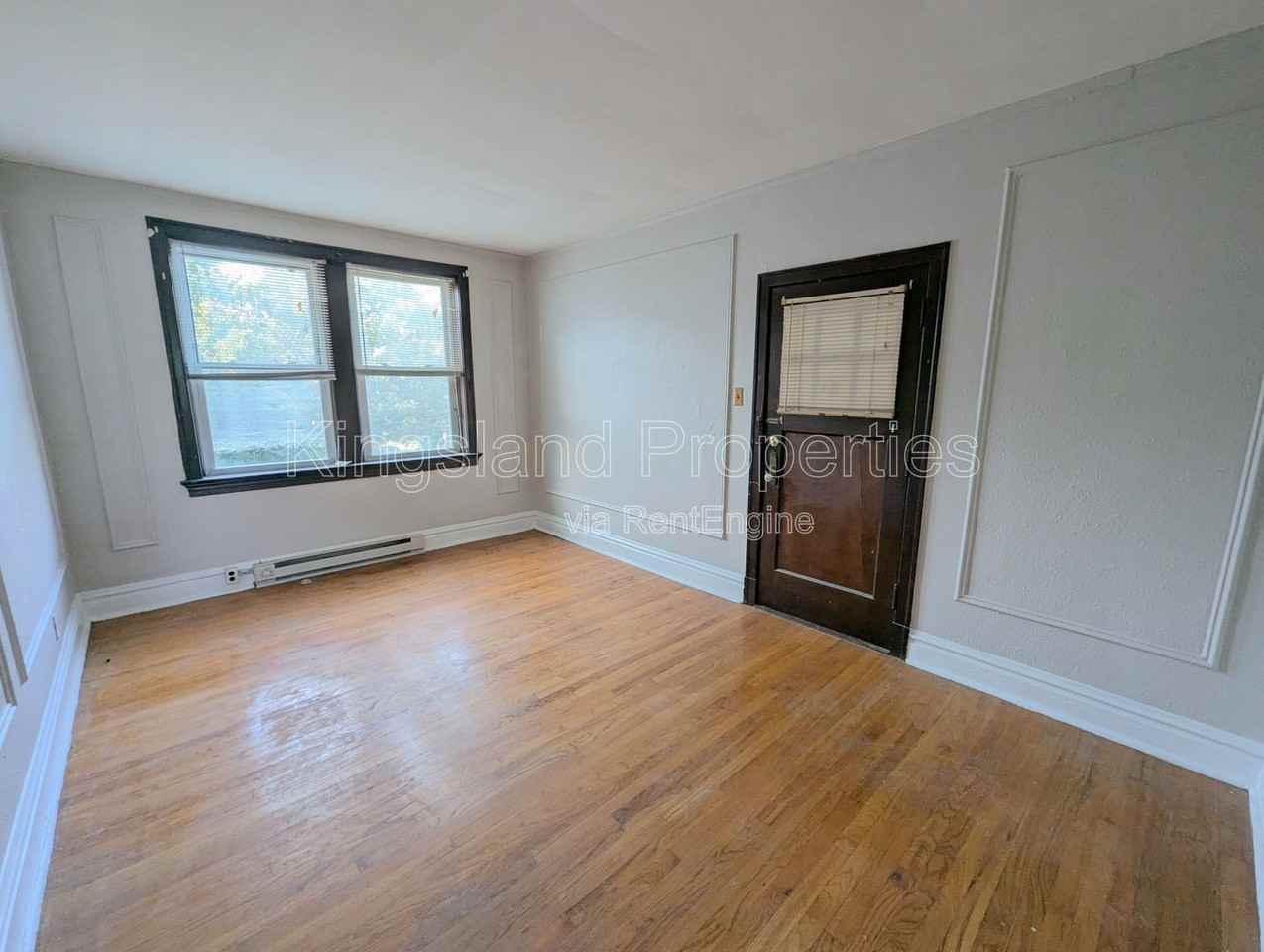 3862 S Spring Ave #3E - Photo 2 of 11